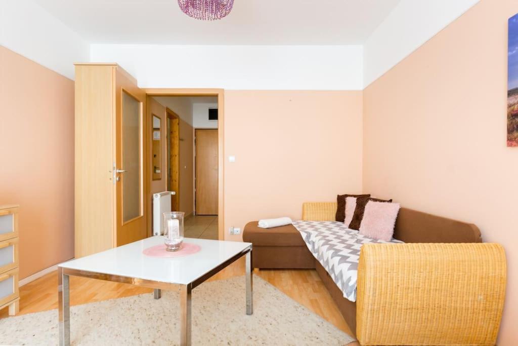 Acacia City Center Apartment Budapest Eksteriør billede